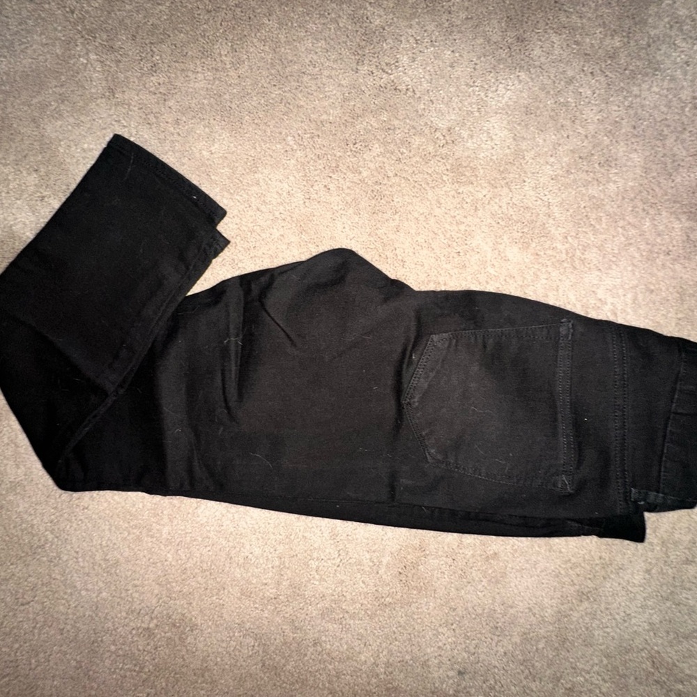 Woman’s Black Jeans